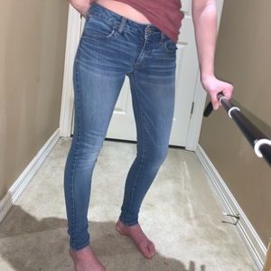 American Eagle blue jeans